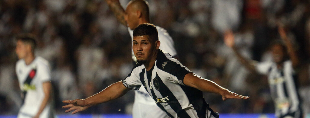 Em Cassino  válido pela 7ª rodada do Campeonato Carioca, Botafogo vence o Vasco por 1x0