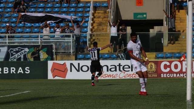 Ceará chega a 11 pontos e assume a liderança do campeonato