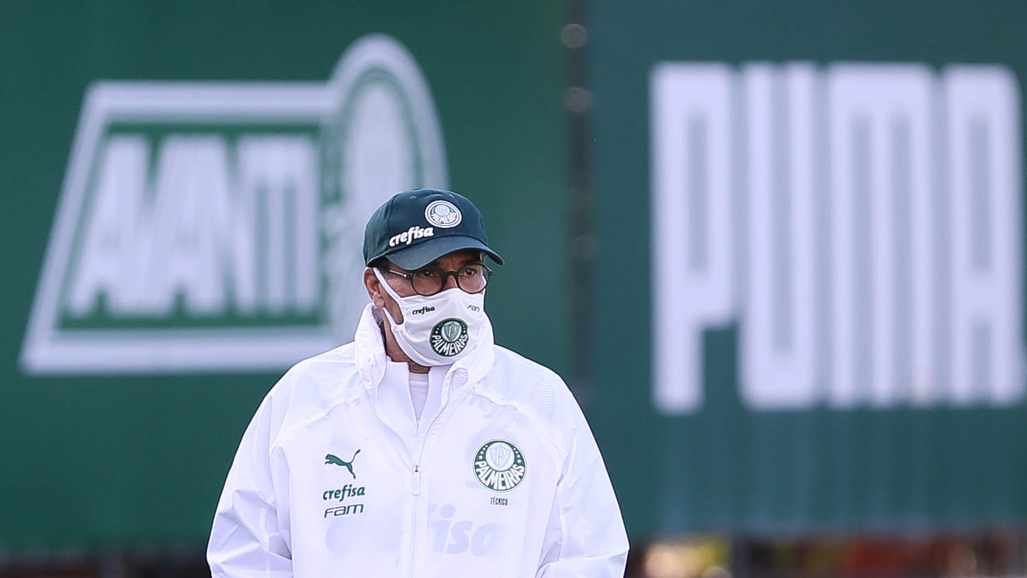 O técnico Vanderlei Luxemburgo, da SE Palmeiras, durante avaliação física, na Academia de Futebol. (Foto: Cesar Greco)