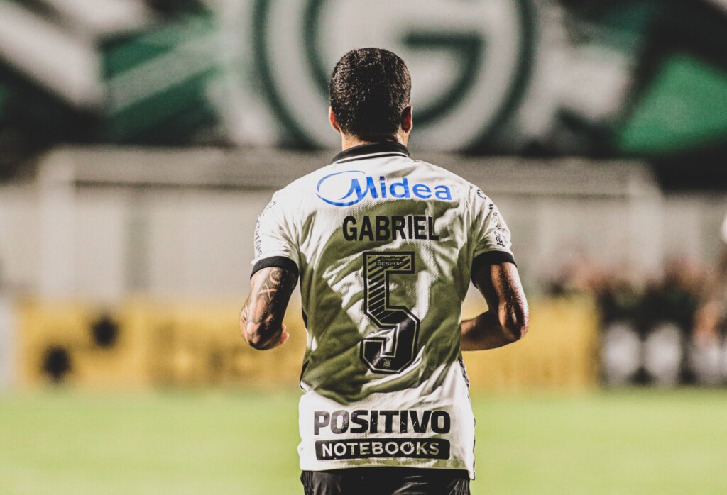 Gabriel deixa Corinthians rumo ao Internacional