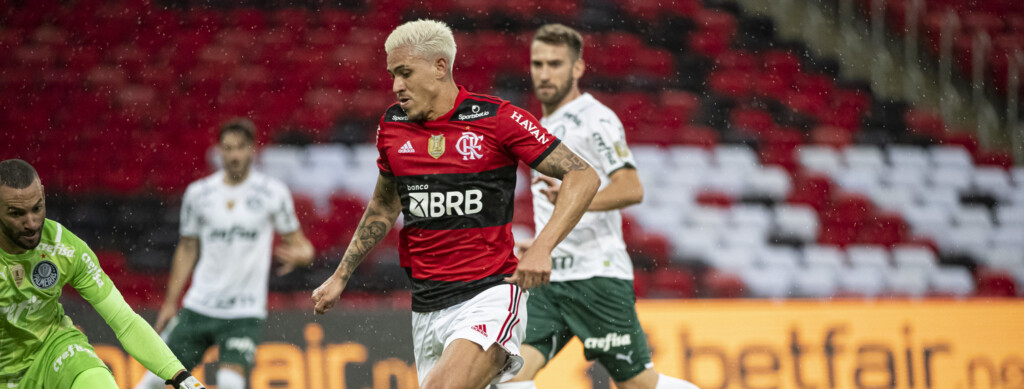 Após divergências com o Flamengo, presidente do Palmeiras, Leila, confirma ao ge a desistência na contratação de Pedro para compor o plantel do Verdão.