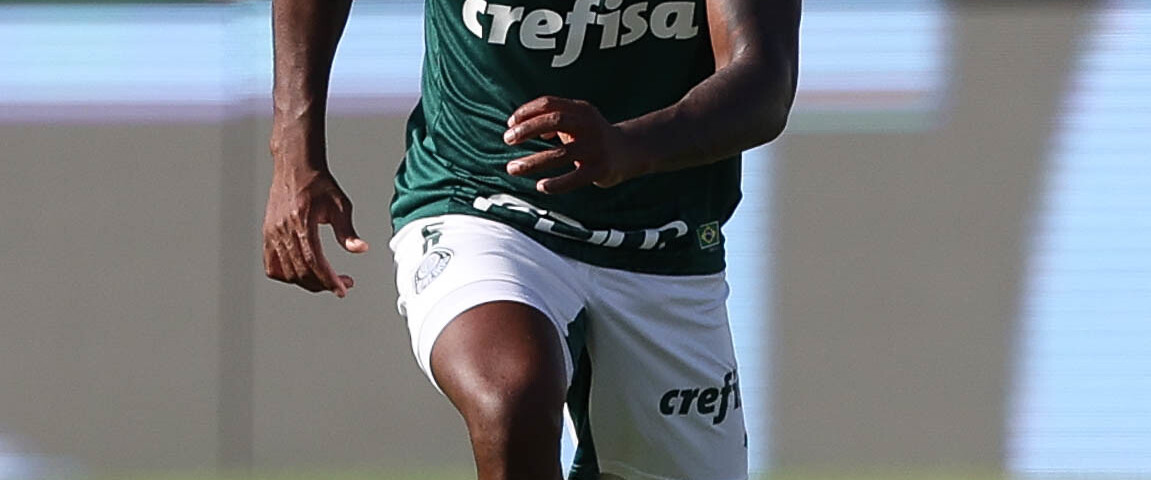 "Dispensado" do time sub-13 do Botafogo em 2012, Patrick de Paula está próximo de ser a contratação mais cara do clube carioca para a temporada.