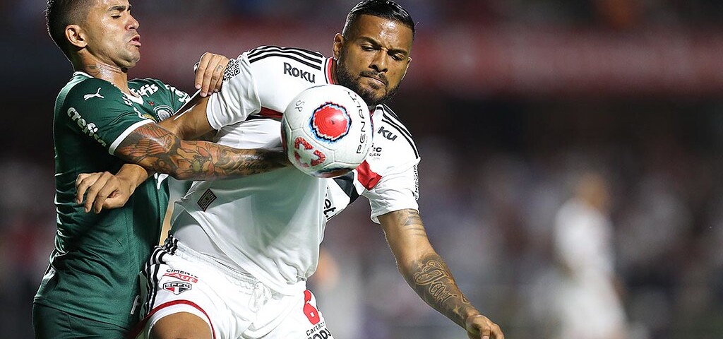 Nas últimas cinco vezes em que Palmeiras e São Paulo decidiram o Campeonato Paulista, o Verdão ergueu a taça de campeão três vezes diante do rival.