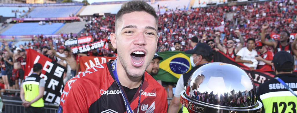 Avaí tem acerto encaminhado com Guilherme Bissoli, atacante do Athletico-PR. De acordo com o ge, o atacante chegará por empréstimo até o fim da temporada.