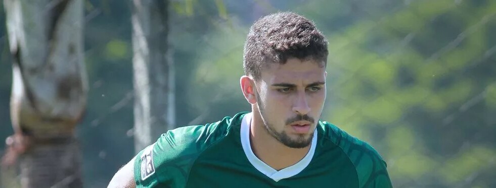 Atacante Luiz Filipe sofre ruptura do ligamento cruzado do joelho esquerdo e não mais jogará pelo Goiás na temporada 2022.