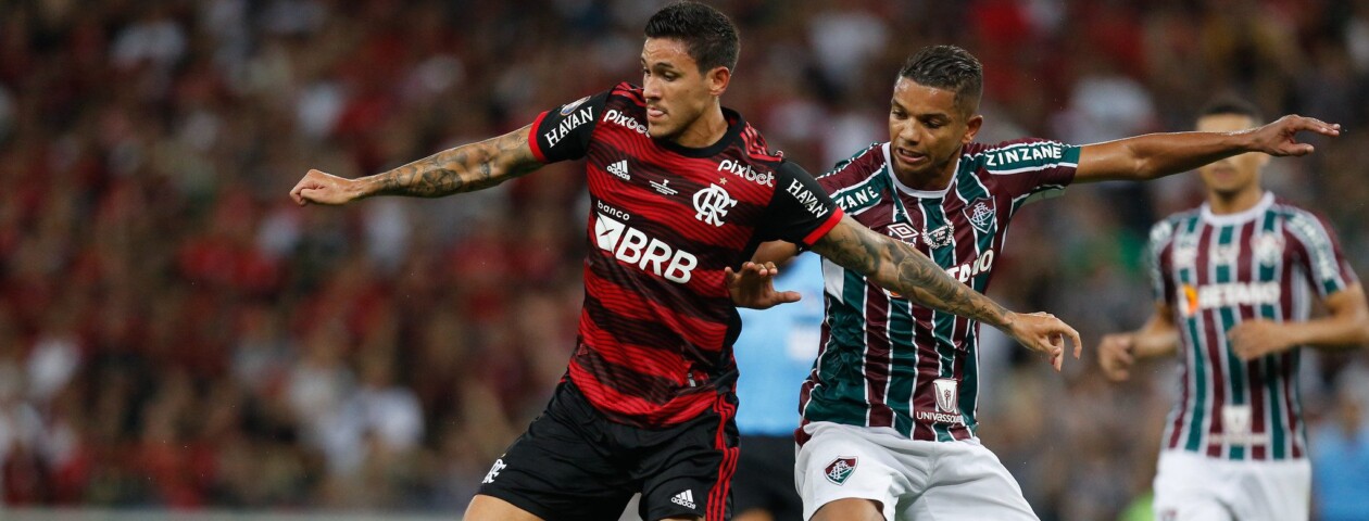 Neste domingo (29), Fluminense e Flamengo se enfrentarão pelo Campeonato Brasileiro. A partida será realizada no Maracanã, às 18h (Horário de Brasília).