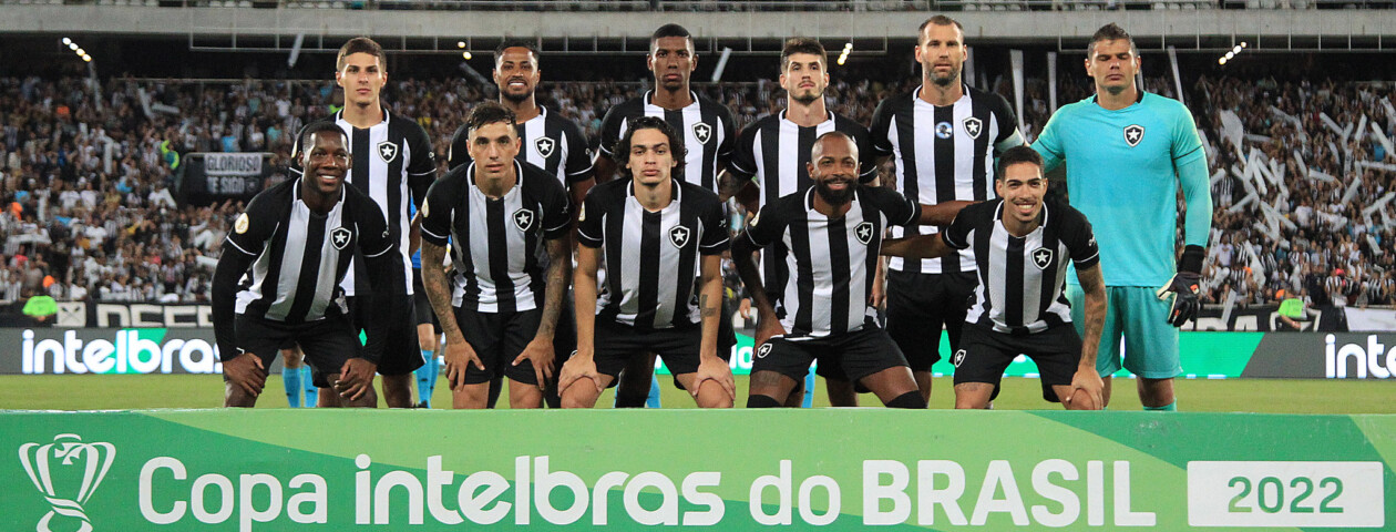 Botafogo garante passagem às oitavas de final da Copa do Brasil e técnico Luís Castro conhece sua primeira vitória jogando no Nilton Santos.