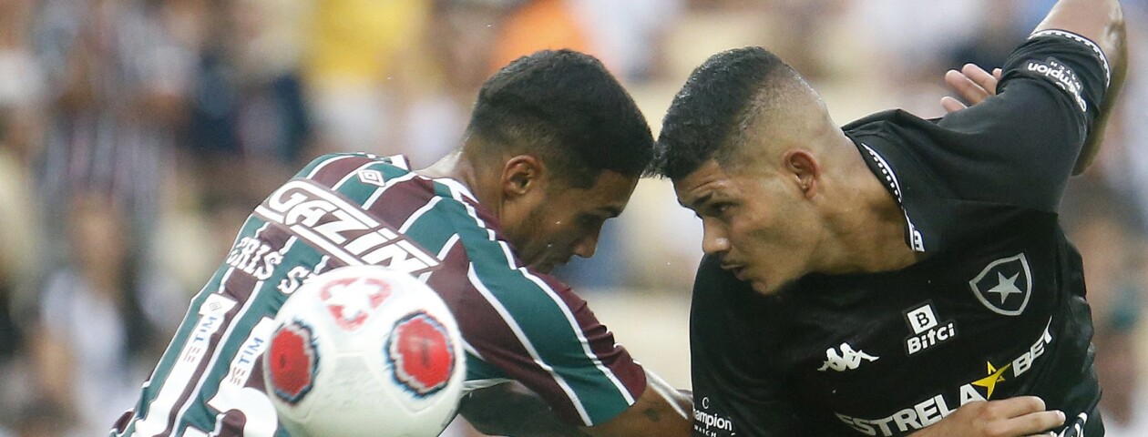 Neste domingo (26), Botafogo e Fluminense se encontram pela Série A. O jogo será realizado no Estádio Nilton Santos, às 16h (Horário de Brasília).