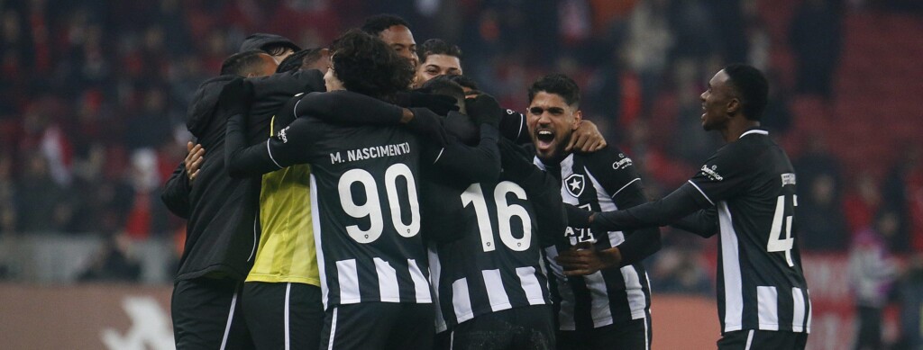 Botafogo se isola como segundo melhor visitante dentre os 20 times do Campeonato Brasileiro, além de possuir o segundo melhor ataque fora de casa.