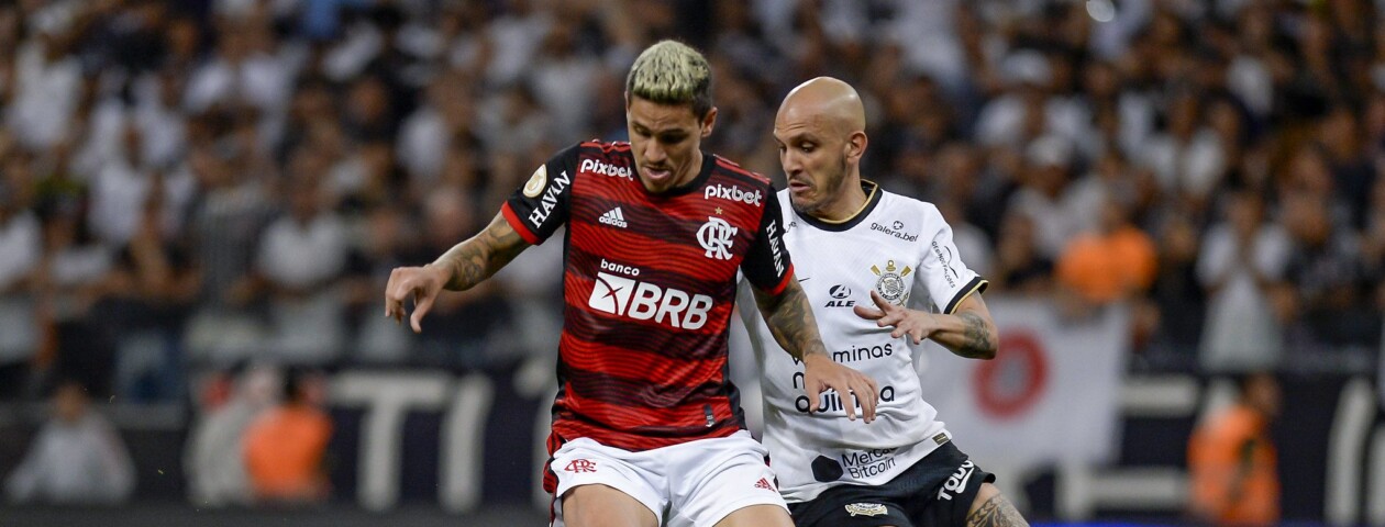 Nesta terça-feira (02), Corinthians e Flamengo voltam a se enfrentar pela Libertadores da América após 12 anos do último confronto