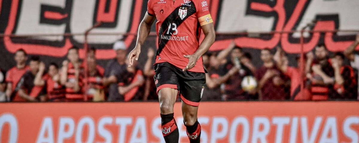 Com oito gols e seis assistências, Marlon Freitas é o volante com mais participações a gols dentre os jogadores da mesma posição que disputam a Série A.