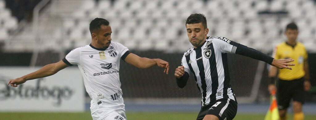 Neste sábado (06), o Botafogo recebe o Ceará para a disputa da 21ª rodada do Brasileirão. O jogo será realizado no Nilton Santos, às 16h30