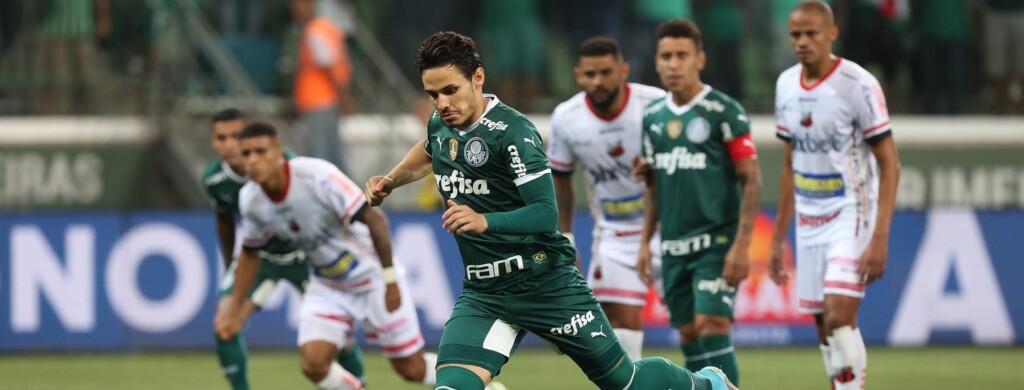 Dos pênaltis marcados em favor do Palmeiras na temporada, o plantel converteu 85%. Ademais, acompanhe o ranking dos times com mais pênaltis favoráveis