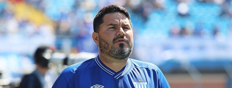 Após 34 partidas sob o comando técnico do Avaí, Eduardo Barroca é demitido do Leão da Ilha. Confira os feitos do treinador na temporada