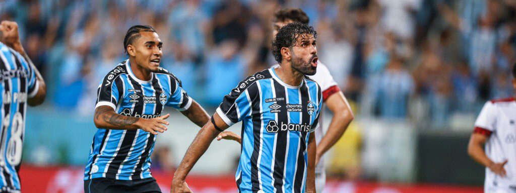 No Grêmio, Diego Costa já iguala número de gols  no Atlético-MG e supera passagem no Botafogo